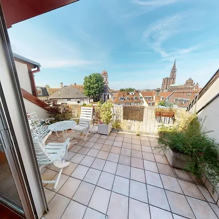 Appartement 145m² Center 4 Bedrooms View Of The Cathedral Straatsburg