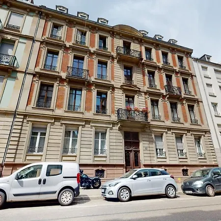 145m² Center 4 Bedrooms View Of The Cathedral Appartement *