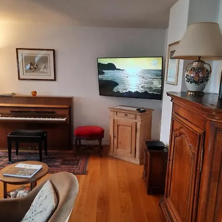 Διαμέρισμα 145m² Center 4 Bedrooms View Of The Cathedral