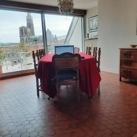 Daire 145m² Center 4 Bedrooms View Of The Cathedral *