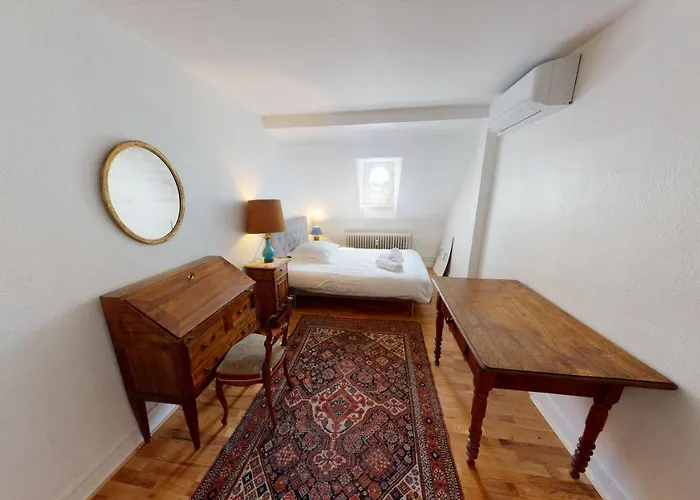 145m² Center 4 Bedrooms View Of The Cathedral