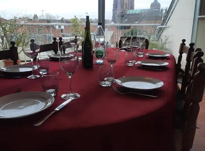 145m² Center 4 Bedrooms View Of The Cathedral *