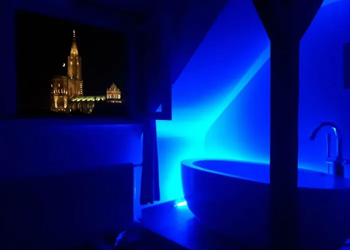 145m² Center 4 Bedrooms View Of The Cathedral Appartamento *