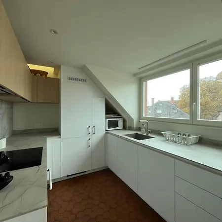 145m² Center 4 Bedrooms View Of The Cathedral